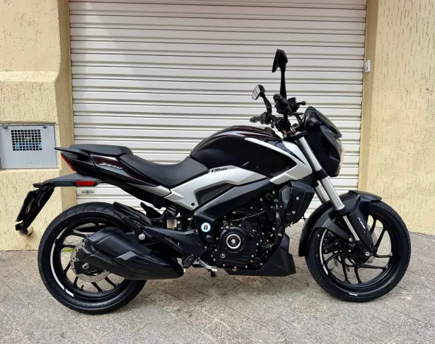 Bajaj Dominar D250 2025