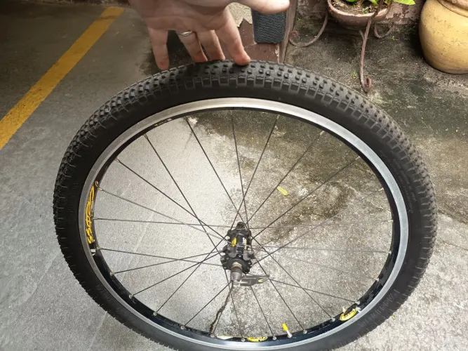 Par de rodas Mavic aro 26 cubos disco Mavic Land Cross tubless