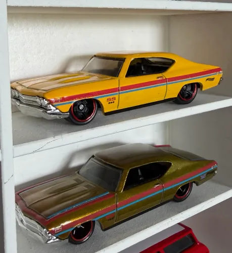 Hot Wheels 69 Chevelle SS 396 Super T-hunt  e T - Hunt