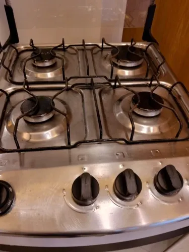 Vende se fogão semi novo