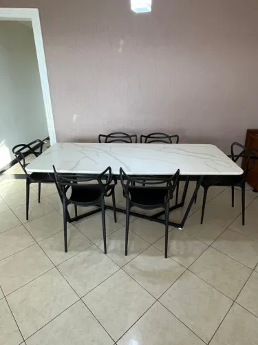 Mesa tampa em pedra mármore com 6 cadeiras