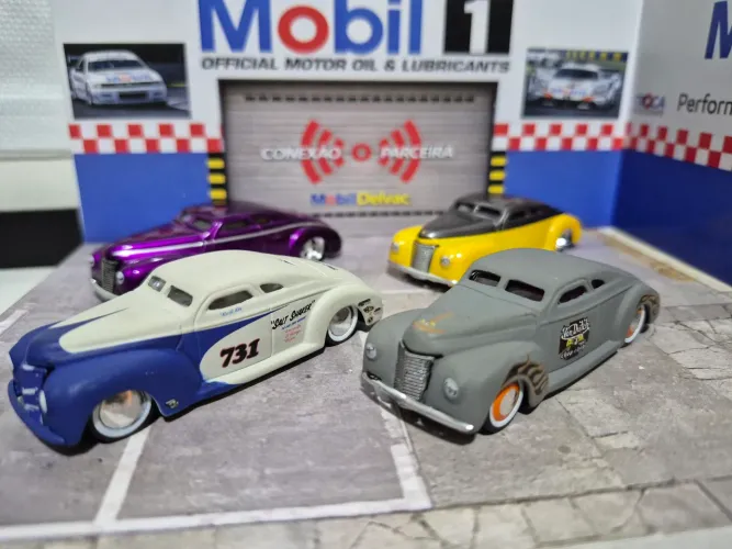 Jada 1/64 lote com 4 Ford 1940