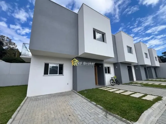 Sobrados Duplex à Venda - Santa Cândida, Curitiba/PR