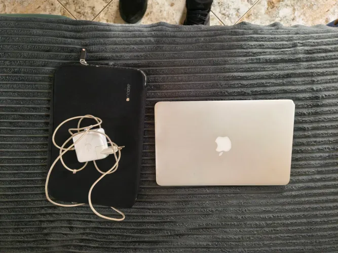 Macbook 11 air 2015