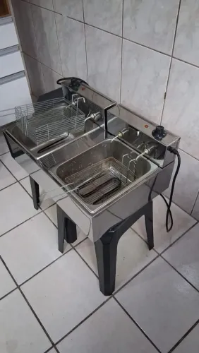 Vendo fritadeira elétrica
