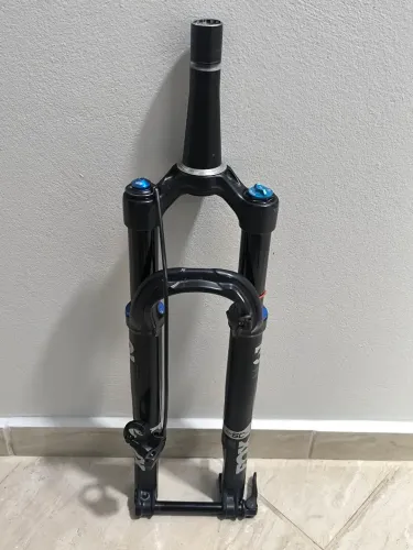 Suspensão Fox 32 stepcash performance