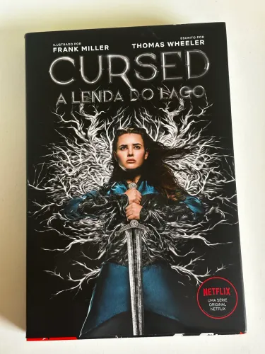 Livro cursed a lenda do lago 