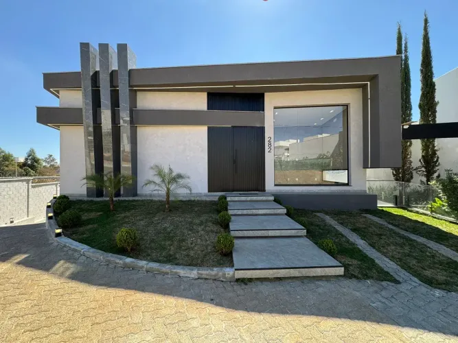Casa de Alto Padrão no Condomínio Gran Park Toscana em Vespasiano - Pronta para morar!