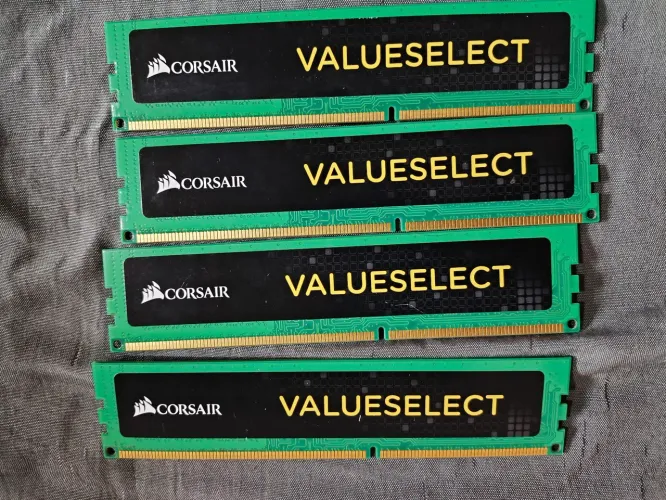 4 memórias RAM Valueselect 4gb