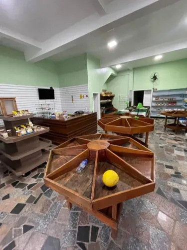 VENDO BANCAS E CAIXAS PARA HORTIFRUTI