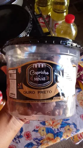 Biscoitos amanteigados e salgadinhos
