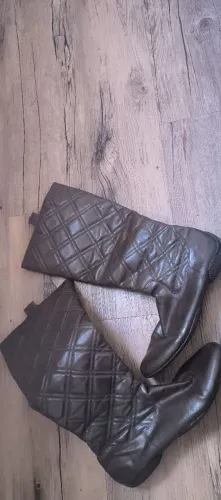 Bota de couro feminina