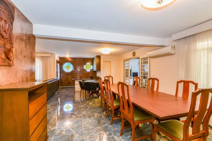 Casa com 5 dormitórios à venda, 229 m² por R$ 2.050.000,00 - Bacacheri - Curitiba/PR
