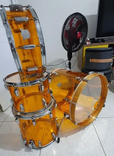 Bateria Pinguim em Acrílico - Única 