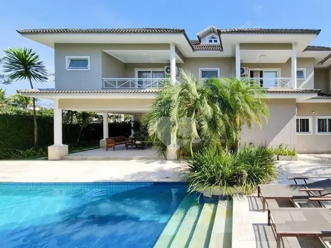 Condomínio Malibu - Mansão Triplex com 5 Suítes. Barra da Tijuca/RJ.