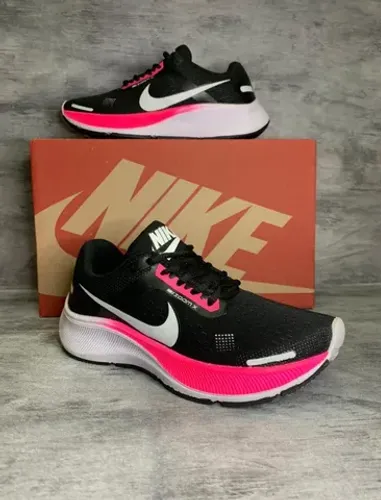 Tênis Nike zoom x