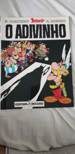 Livro Asterix - O Adivinho