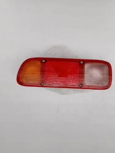 Lanterna Traseira Nissan Terrano