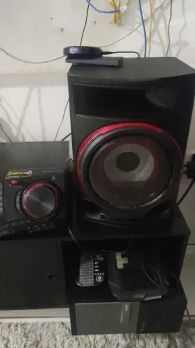 Som para casa - LG 600W - 2 caixas