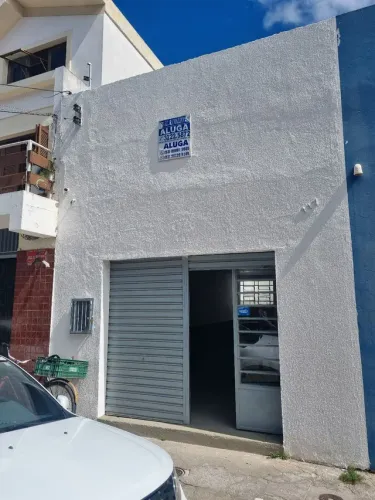 Ótimo ponto comercial Localizado à Rua Senador Mendonça