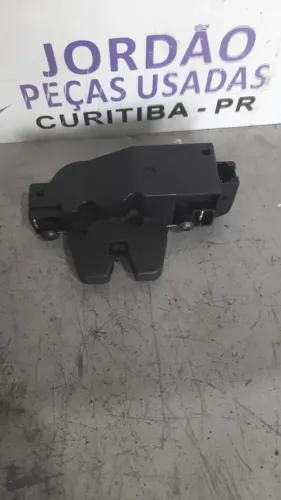 Fechadura da tampa traseira Citroën C4 pallas ano 2010