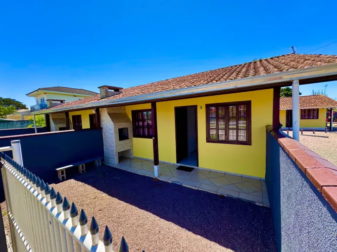 Casas bem próximo da praia