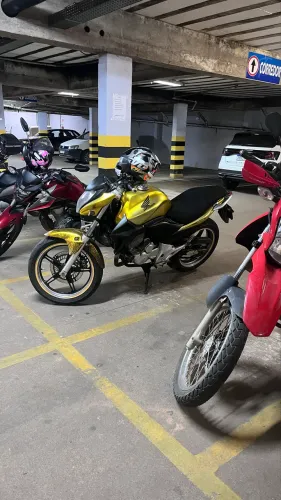 Cb300r 2010 negocio e troco  Moto para todas as horas, REVISADA