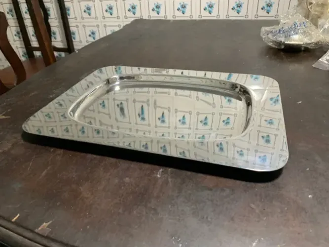 Bandeja em metal espessurado à prata Wolff com fundo 