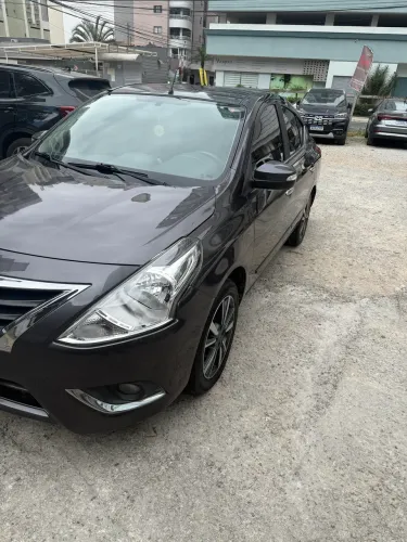 Nissan Versa SL Aut 2019 Baixa km abaixo Fipe