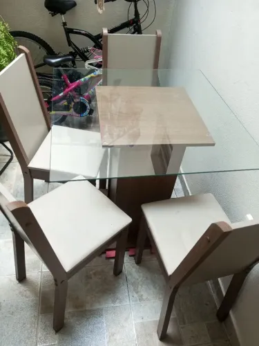 Mesa jantar 4 cadeiras