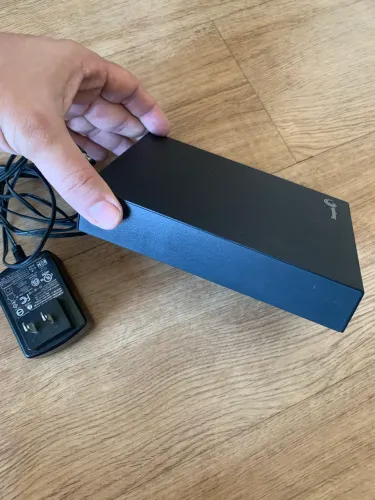 Vendo HD externo Seagate 2TB com fonte de energia extra alta velocidade