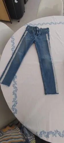 Calça Jeans Infantil com Detalhe Lateral Abercrombie