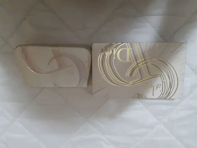 Necessaire e Embalagem Dior J'adore