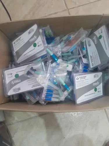 Conector $2 unidade