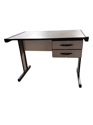 Mesa pequena com gaveteiro 1,30 x0,80