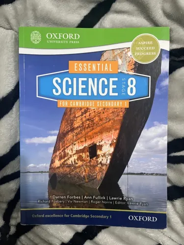 Livro Essential Science 8 - Oxford University Press