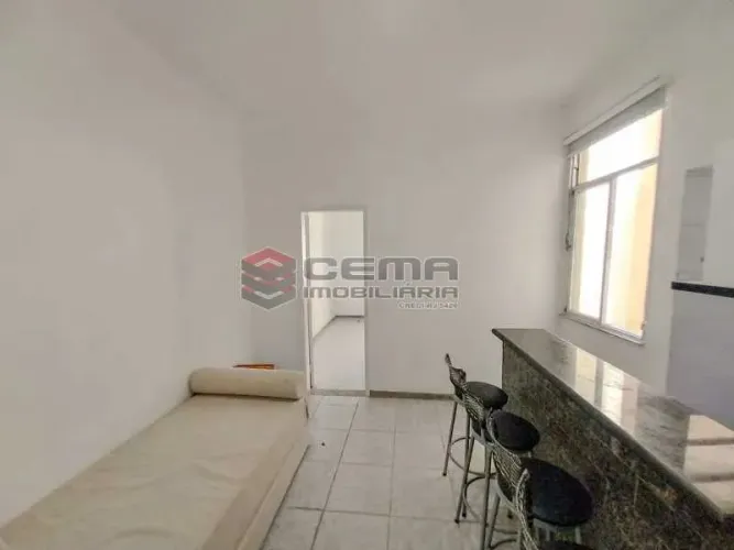 Apartamento : / Residencial / Copacabana