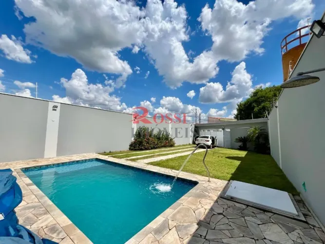 Area de lazer a venda em Santa Gertrudes