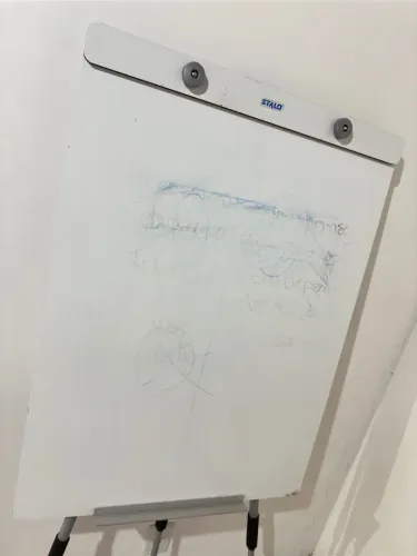 Quadro Branco com Tripé - Ideal para Apresentações