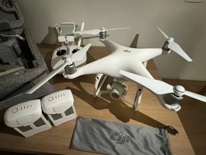 Drone DJI Phantom 4 Pro WM331A Completo + 2 Baterias + Acessórios Curitiba