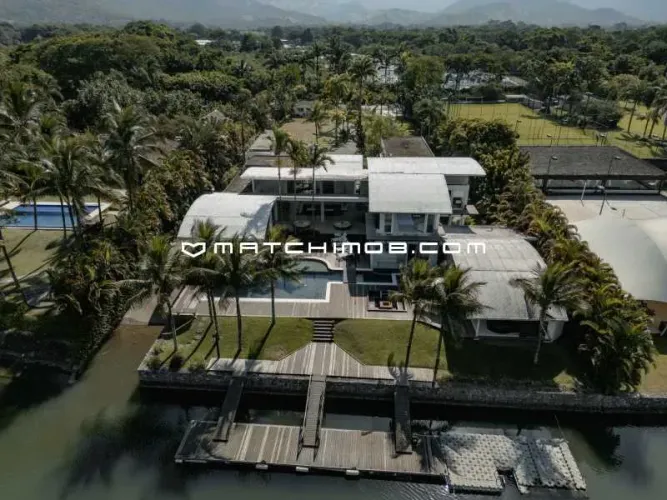 Casa à venda no canal com deck no Portobello Resort e Safari