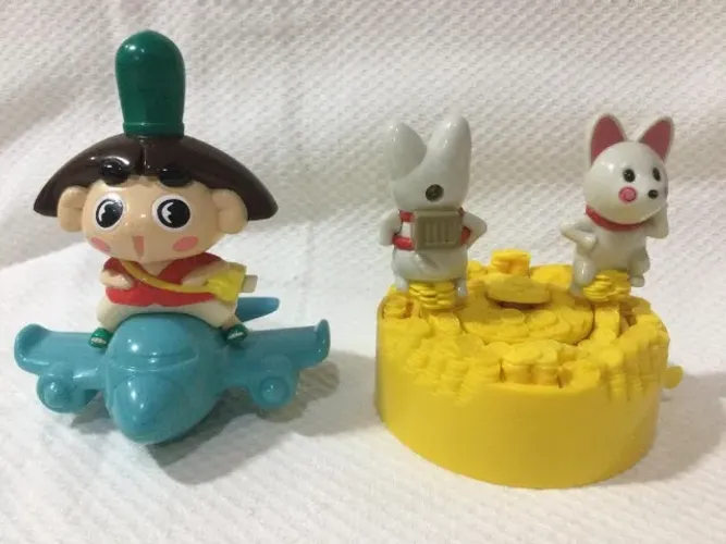 Brindes Mc Donalds Japão Kit 2 Unidades Ojarumaru e Okobou e Nikobou Ler Descrição !!