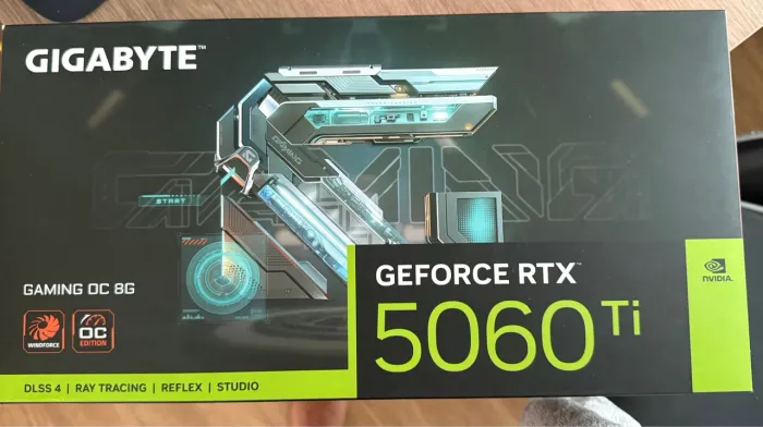 Placa de Vídeo Gigabyte GeForce RTX 5060 Ti 8GB OC 