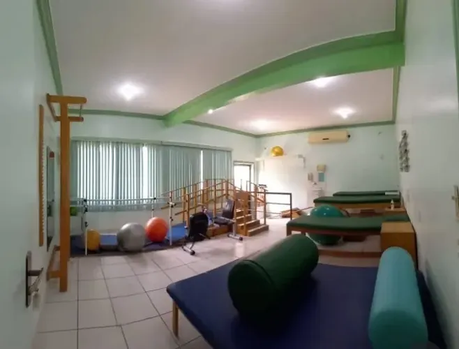 Ponto comercial 466,83m², 11 salas Campos Elíseos 850.000