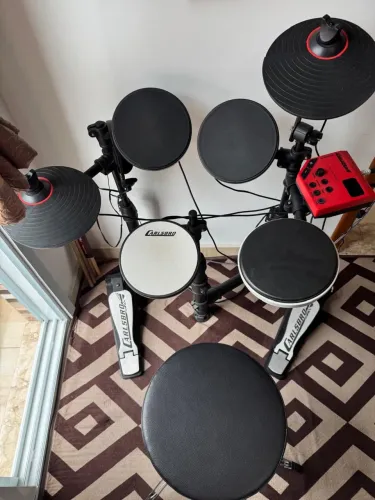 Bateria eletrônica (Estado de Novo)