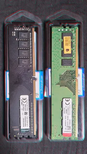Par de Memorias 8gb Kingston 2400mhz