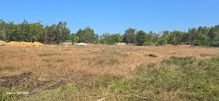 Lotes escriturados, IPTU, praia-Balneário Vilage- Guarapari-troco, parcelo, pego veículos