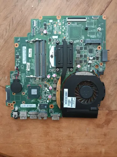 Placa-mãe do notebook HP pavilion 14-d027br