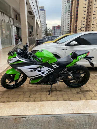 Vendo ninja 300 ABS 2015 