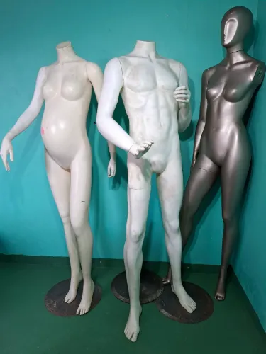 Manequins de fibra, fazemos entrega
